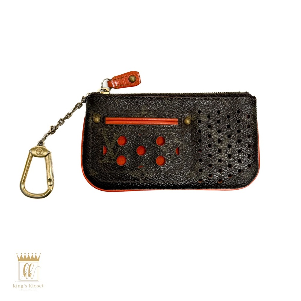 🧡SOLD🧡Louis Vuitton monogram perforated cles